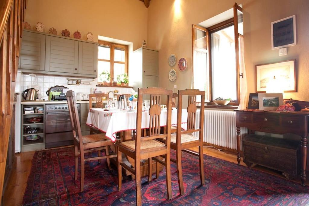 הוילה House In דלפי מראה חיצוני תמונה