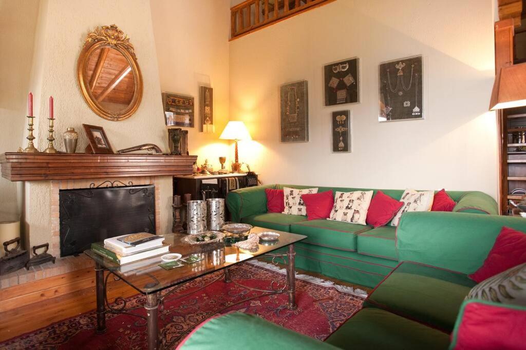 הוילה House In דלפי מראה חיצוני תמונה